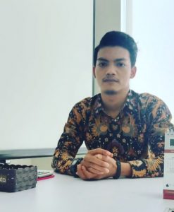 Hadir Dalam Konpres Insiden Laskar FPI di Polda Metro, Pangdam Jaya Mayjen Dudung terkesan Genit dan Lebay
