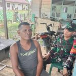 Melalui Komsos Babinsa Koramil Persiapan Salawati Kodim 1802/Sorong Mantapkan Silaturahmi Dengan Warga