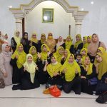 Maulid Nabi Muhammad SAW Diselenggarakan Oleh Ibu ibu Majlis Ta’lim Nur Qomar Jalan Jaya 25 Kelurahan Cengkareng Barat