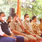 PLT. WALI KOTA BEKASI SAMBUT KUNJUNGAN GUBERNUR DKI JAKARTA KE TPST BANTARGEBANG DALAM RANGKA PERINGATI HPSN