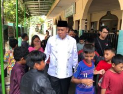Tri Adhianto Jumat Keliling di Rawalumbu: Hidup Itu Ibarat Pasar Boleh Ambil Apapun tapi Bertanggungjawab ke Kasir