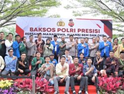 Kolaborasi Polda Jabar, Mahasiswa, dan Organisasi Pemuda Salurkan Bansos Polri Presisi Sambut Ramadhan