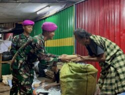 Dari Samudra ke Jalanan: Prajurit Hiu Perkasa Tebar Berkah Ramadan untuk Kaum Dhuafa