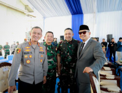 Komandan Lanal Bandung Hadiri Penyerahan 700 Unit MV3 Maung Pindad untuk TNI-Polri