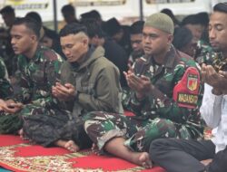 Satgas Yonif 715/Mtl Rayakan Idulfitri di Perbatasan dengan Penuh Syukur dan Semangat
