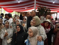 Open House  Warga dan Relawan Padati Kediaman Wali Kota Bekasi.