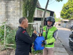 Satbrimob Polda Metro Jaya Tebar Kepedulian Lewat “Jumat Peduli” di Tangerang Selatan