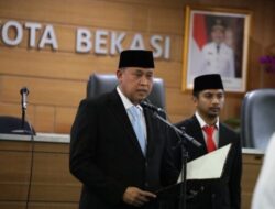 Tri Adhianto Lantik 24 Pejabat, Tekankan Keterbukaan terhadap Kritik Warga