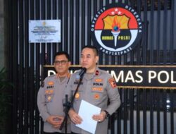Polri Gerakkan 44 Truk Bantuan untuk Korban Gempa Flores