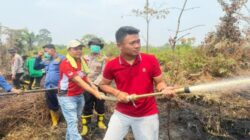 Polri-TNI Padamkan Karhutla 50 Hektare di Sarolangun