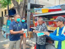 Polres Metro Jakarta Utara Bagikan Masker Antisipasi Erupsi Anak Krakatau