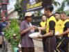 Brimob Peduli, Batalyon B Pelopor Bagikan Beras kepada Masyarakat 